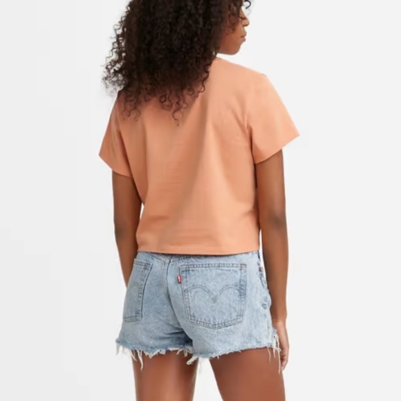 Levi's Cropped Jordie T- Shirt - Picture 2 of 8